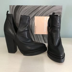 Jeffrey Campbell Black Heel/Bootie size 8